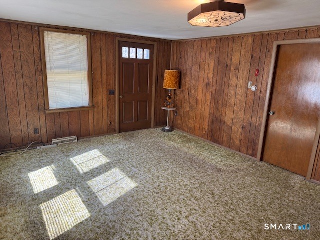 661 Riverside Drive Thompson, CT 06255 - Photo 4 of 11 an empty room with windows