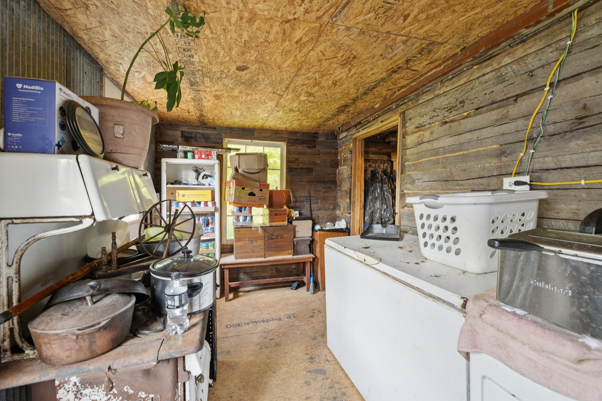 122 Hooper Road Hohenwald, TN 38462 - Photo 15 of 57