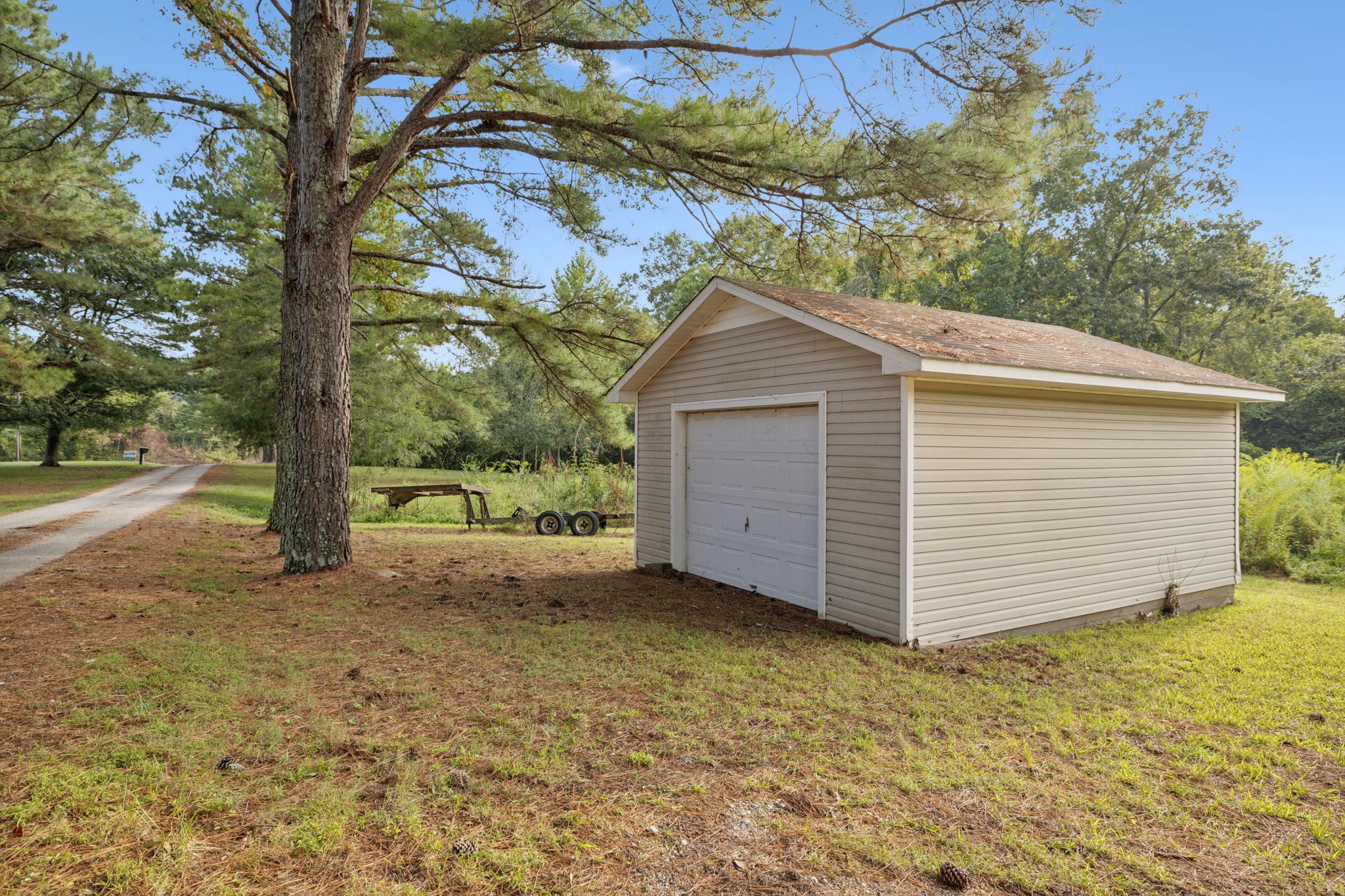 122 Hooper Road Hohenwald, TN 38462 - Photo 25 of 57