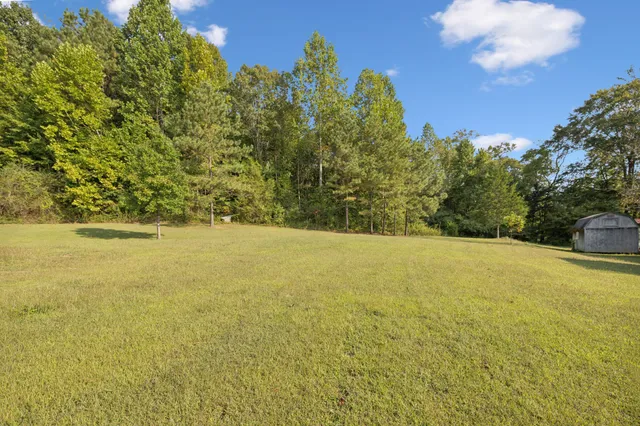 $389,900 | 122 Hooper Road, Hohenwald, TN 38462