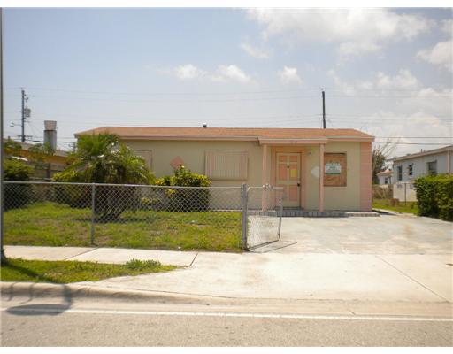 1031 West 26th Street Riviera Beach, FL 33404 - Photo 1 of 8 Primary Photo