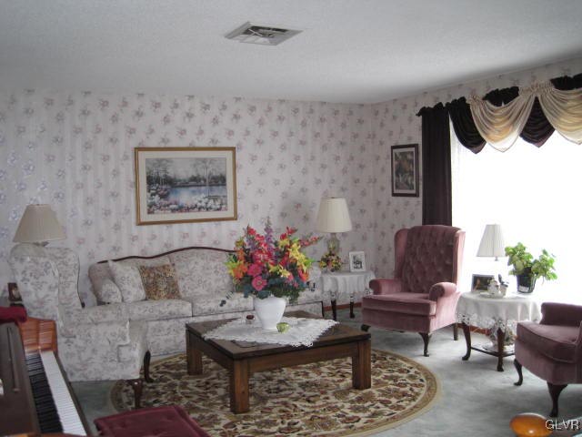 2930 Oakland Road Bethlehem, PA 18017 - Photo 7 of 17 Gallery Image 7