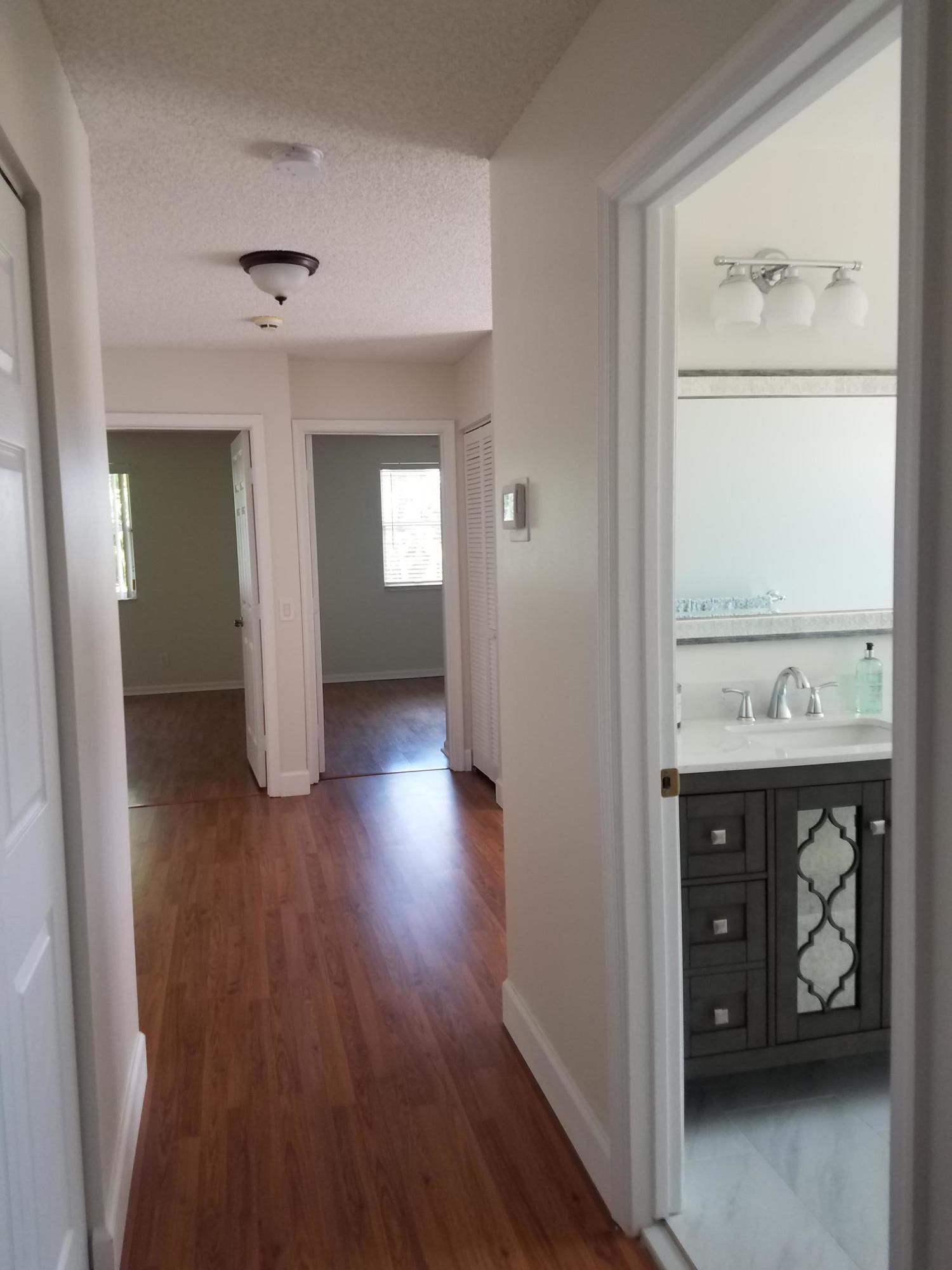 3547 Stratton Lane Boynton Beach, FL 33436 - Photo 27 of 35 Hallway