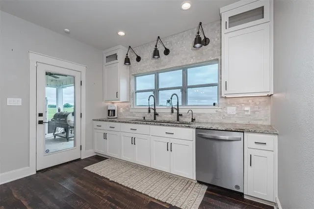 $648,000 | 5808 County Road 4120, Campbell, TX 75422