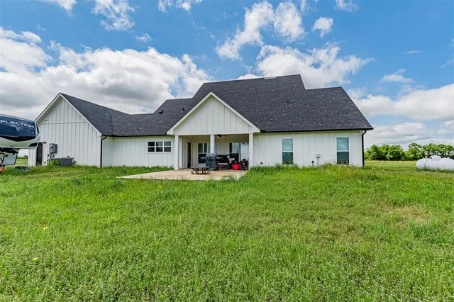 $648,000 | 5808 County Road 4120, Campbell, TX 75422