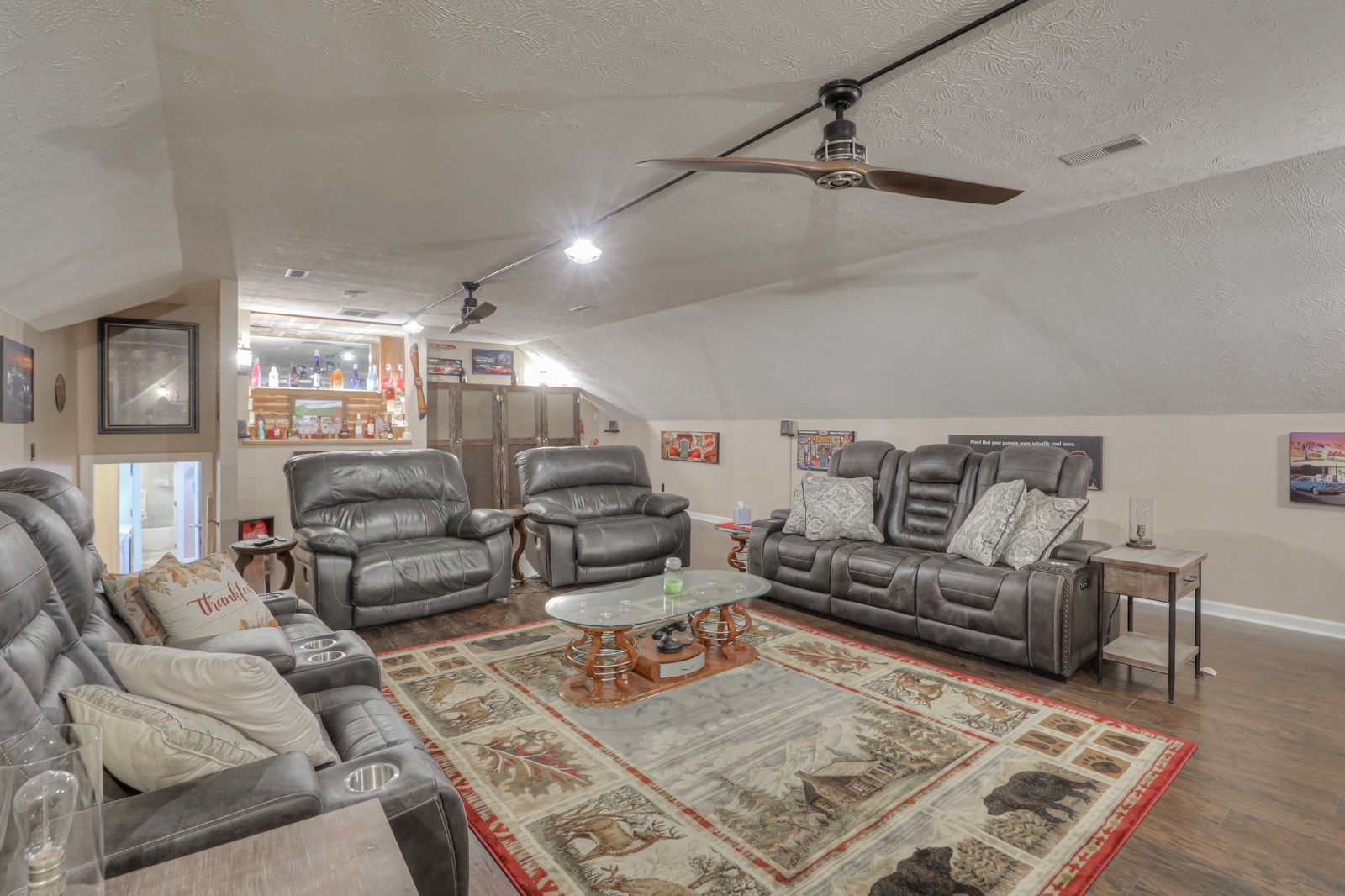118 Robert Simmons Road Westmoreland, TN 37186 - Photo 25 of 82 a living room with furniture and wooden floor
