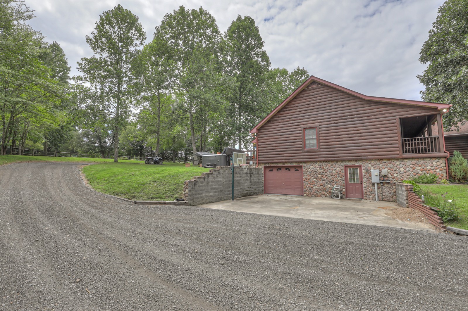118 Robert Simmons Road Westmoreland, TN 37186 - Photo 42 of 82 a house with a outdoor space
