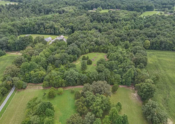 $950,000 | 118 Robert Simmons Road, Westmoreland, TN 37186