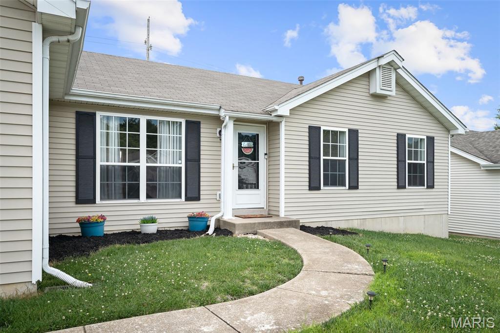 4 Royallbend Court O'Fallon, MO 63368 - Photo 3 of 37