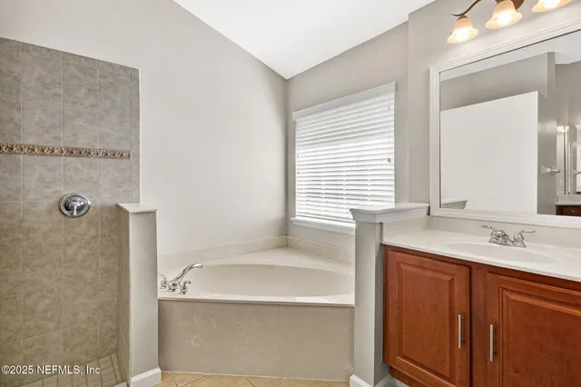 $520,000 | 1880 Oakchime Drive, Orange Park, FL 32065