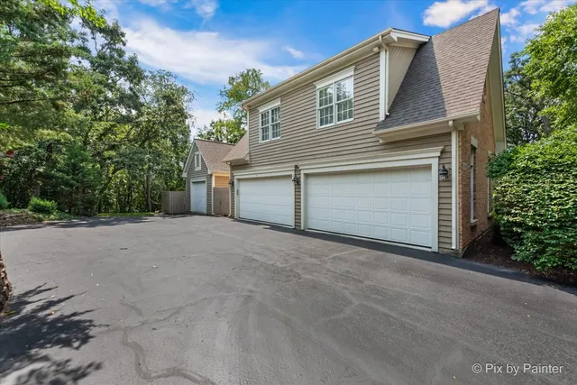 $950,000 | 6418 Carrie Court, Crystal Lake, IL 60014