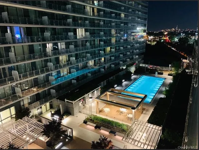 $675,000 | 131-05 40 Road, Unit 16S | Flushing