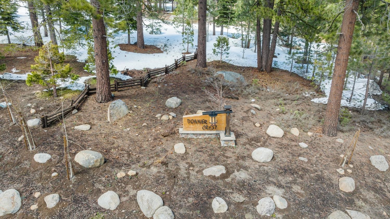 11916 Lamplighter Way Truckee, CA 96161 - Photo 12 of 20 a backyard of a house with lots of green space