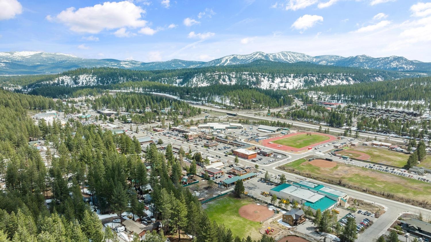 11916 Lamplighter Way Truckee, CA 96161 - Photo 18 of 20 a view of a city