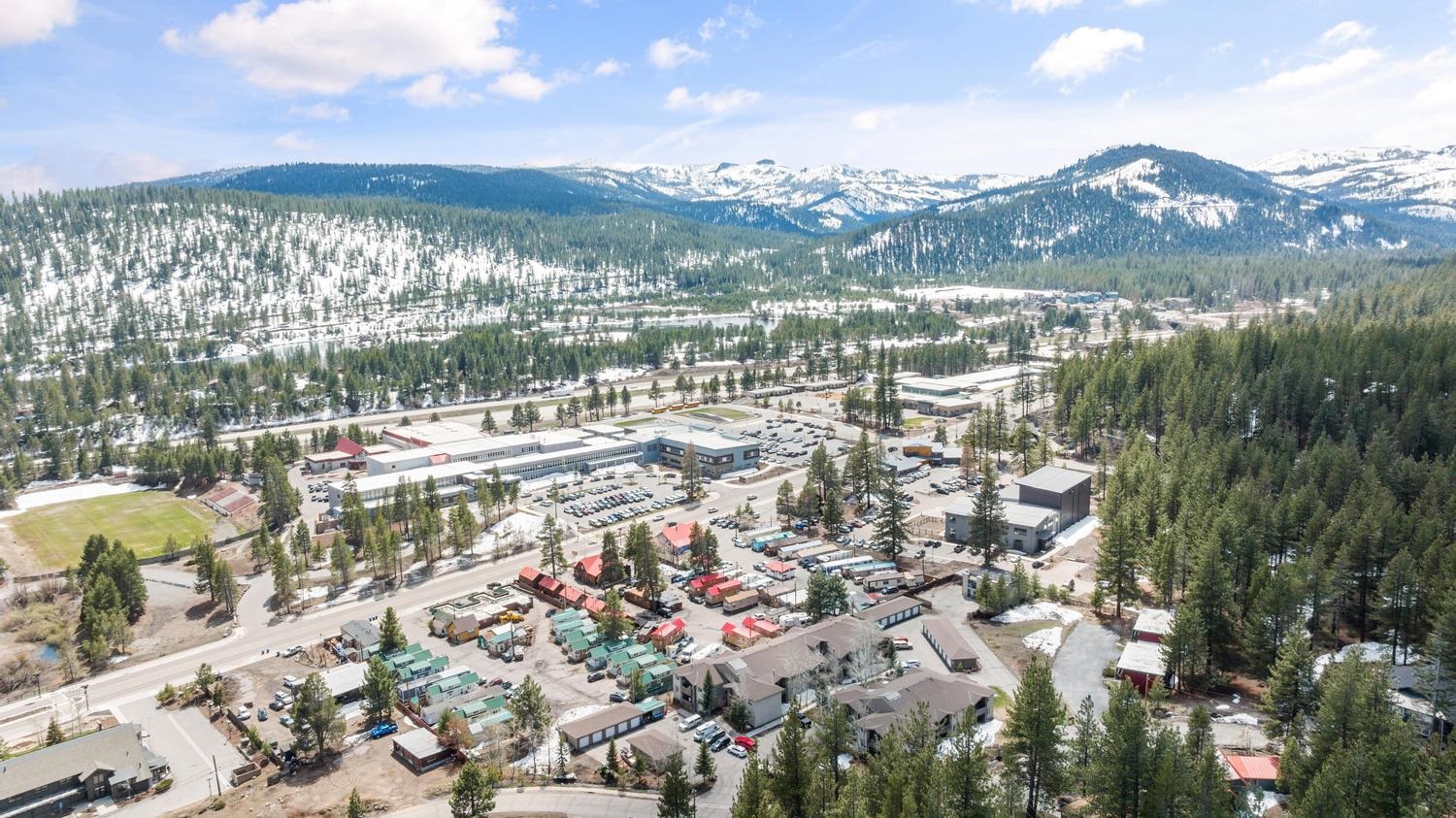 11916 Lamplighter Way Truckee, CA 96161 - Photo 19 of 20 a view of a city