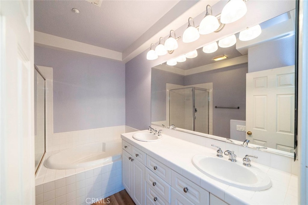 65 Chula Vista Irvine, CA 92602 - Photo 20 of 30