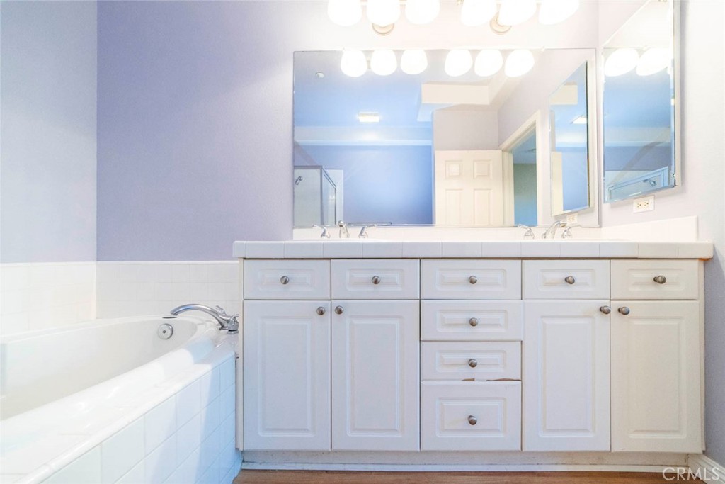 65 Chula Vista Irvine, CA 92602 - Photo 21 of 30