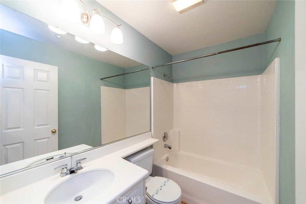 65 Chula Vista Irvine, CA 92602 - Photo 22 of 30