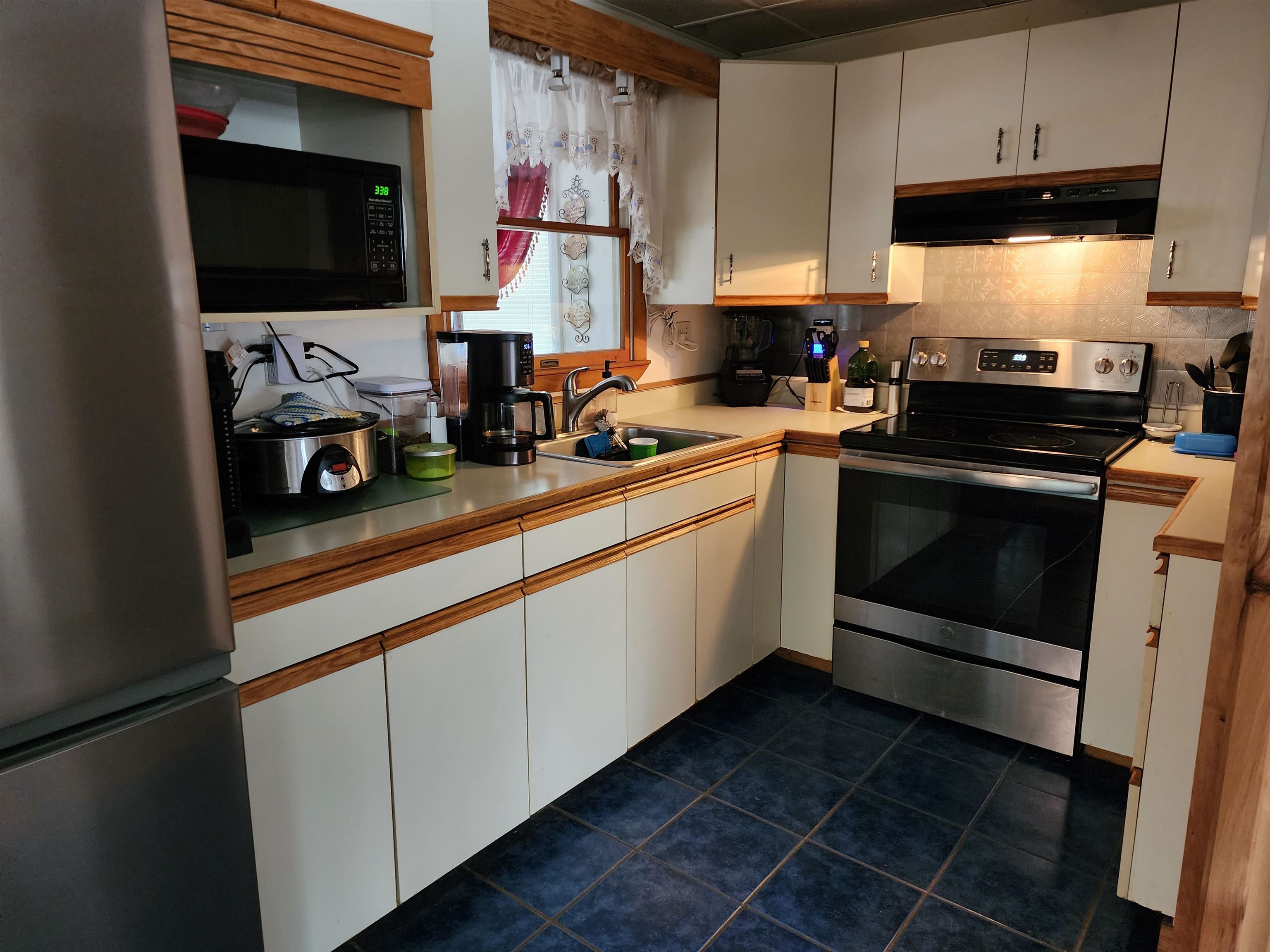 108 Fox Run Road Swanzey, NH 03446 - Photo 5 of 32 Gallery Image 5