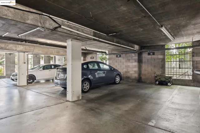 $359,000 | 407 Orange Street, Unit 410, Oakland, CA 94610