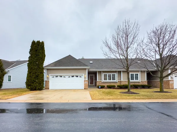 $449,900 | 2436 Caribou Lane, Grafton, WI 53024