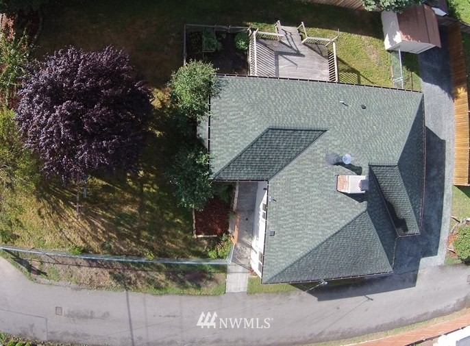 6510 Cady Road Everett, WA 98203 - Photo 2 of 25