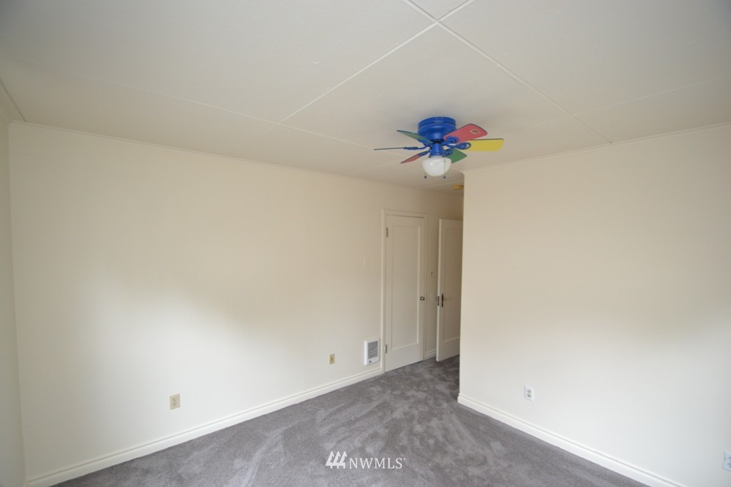 6510 Cady Road Everett, WA 98203 - Photo 6 of 25