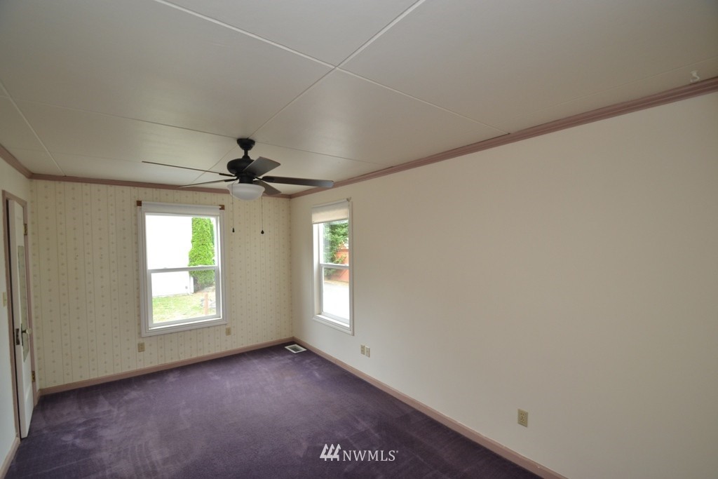 6510 Cady Road Everett, WA 98203 - Photo 7 of 25