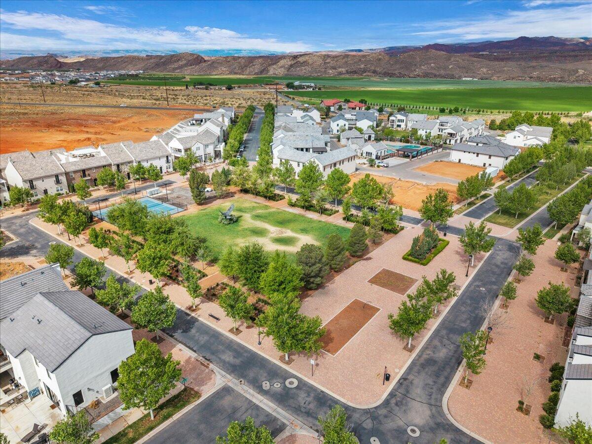 4351 Canterbury Road, Unit E2 Hurricane, UT 84737 - Photo 7 of 13 Park