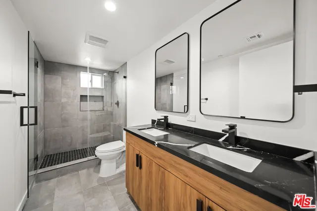 $4,125 | 6049 Craner Avenue, Unit 2, North Hollywood, CA 91606