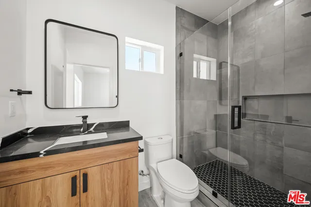 $4,125 | 6049 Craner Avenue, Unit 2, North Hollywood, CA 91606