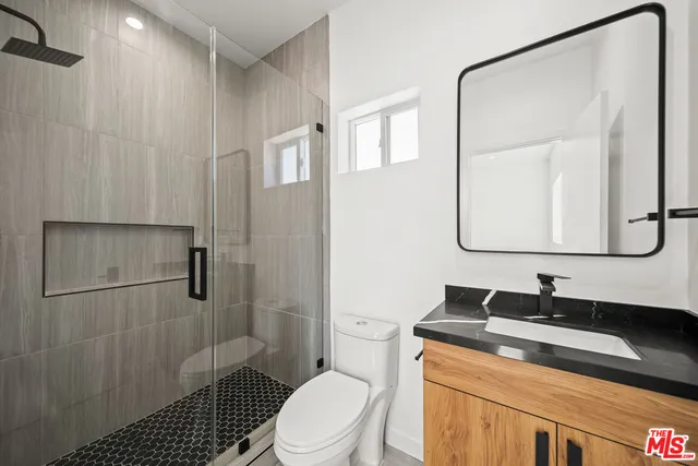 $4,125 | 6049 Craner Avenue, Unit 2, North Hollywood, CA 91606