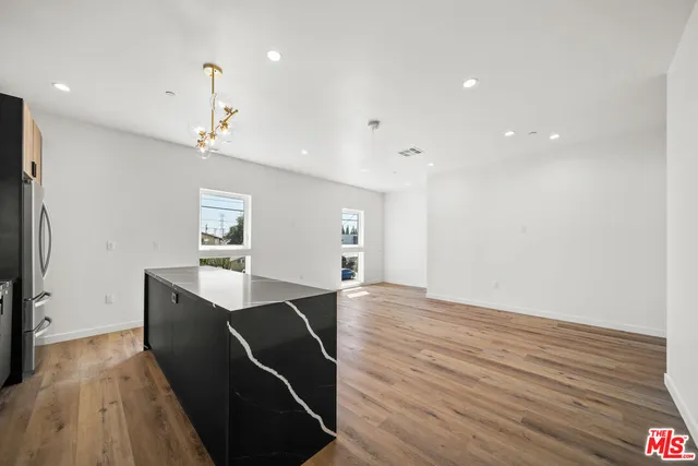 $4,125 | 6049 Craner Avenue, Unit 2, North Hollywood, CA 91606