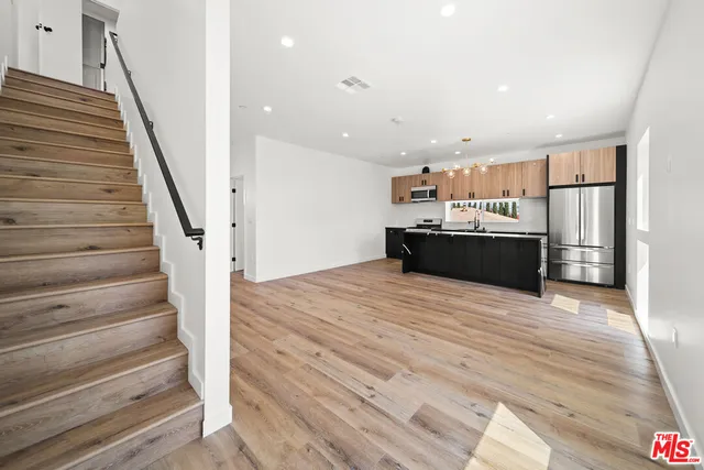 $4,125 | 6049 Craner Avenue, Unit 2, North Hollywood, CA 91606