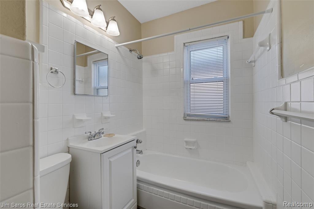 926-928 Nottingham Road Grosse Pointe Park, MI 48230 - Photo 39 of 51