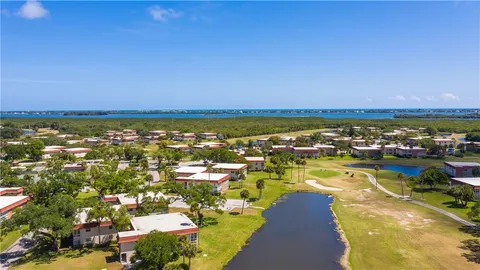 $185,000 | 57 Woodland Drive, Unit 101, Vero Beach, FL 32962