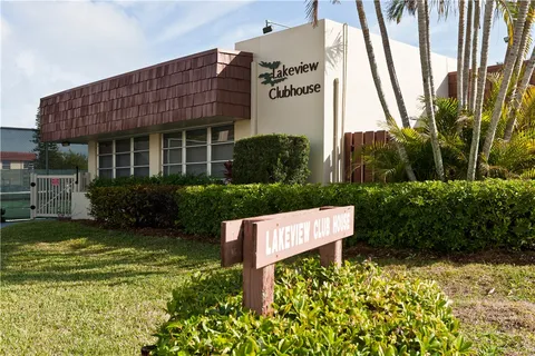 $185,000 | 57 Woodland Drive, Unit 101, Vero Beach, FL 32962