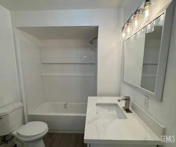 $370,000 | Undisclosed Address, Lamont, CA 93241