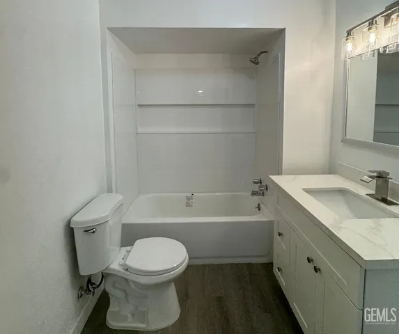 $370,000 | Undisclosed Address, Lamont, CA 93241