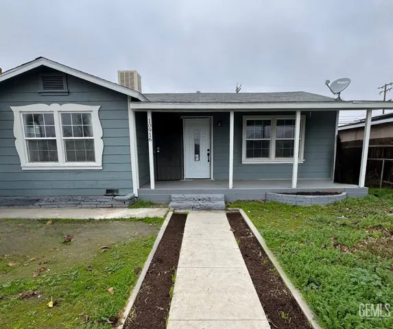 $370,000 | Undisclosed Address, Lamont, CA 93241