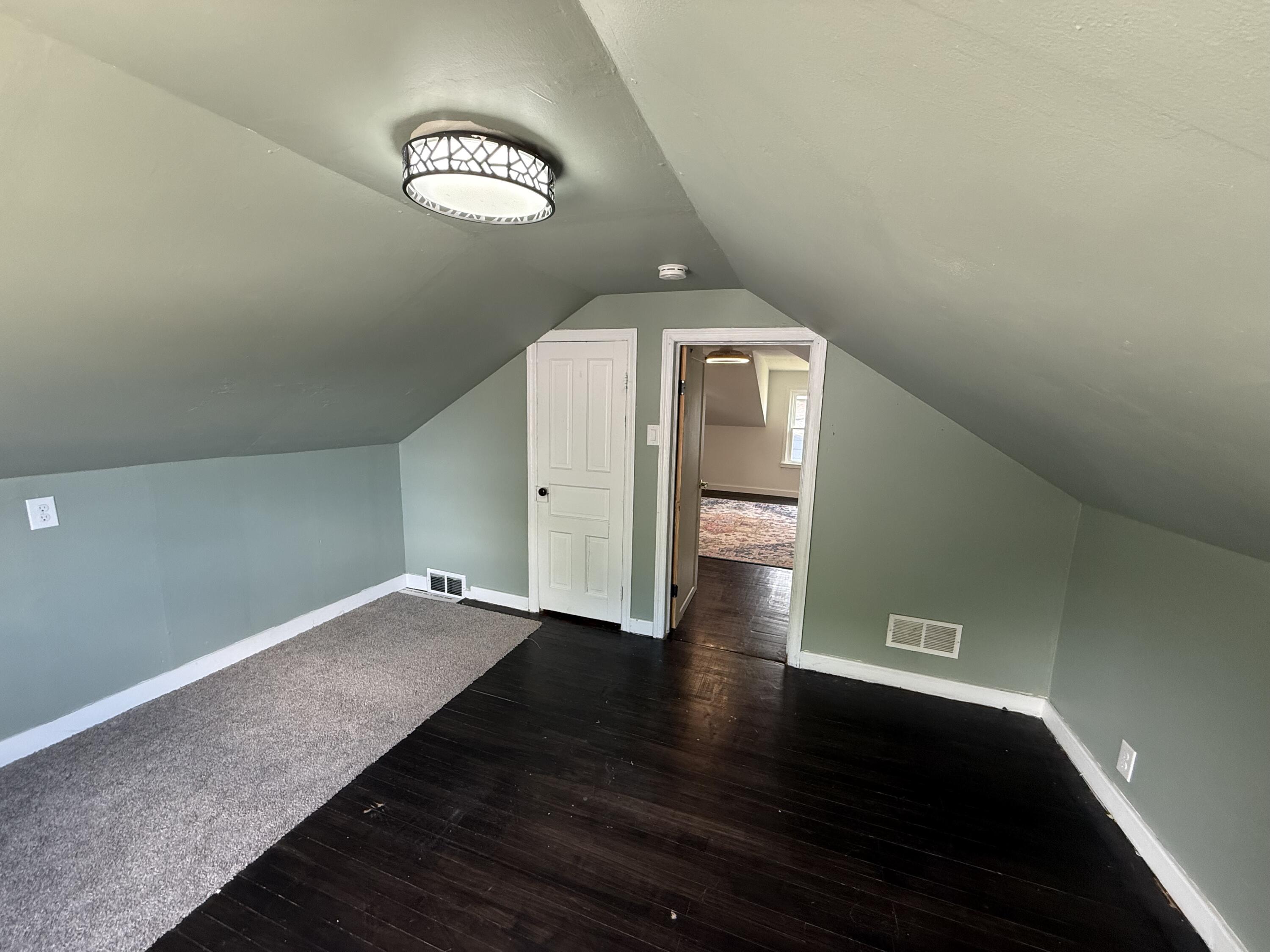 420 North 5th Street Manitowoc, WI 54220 - Photo 18 of 23 IMG_6108