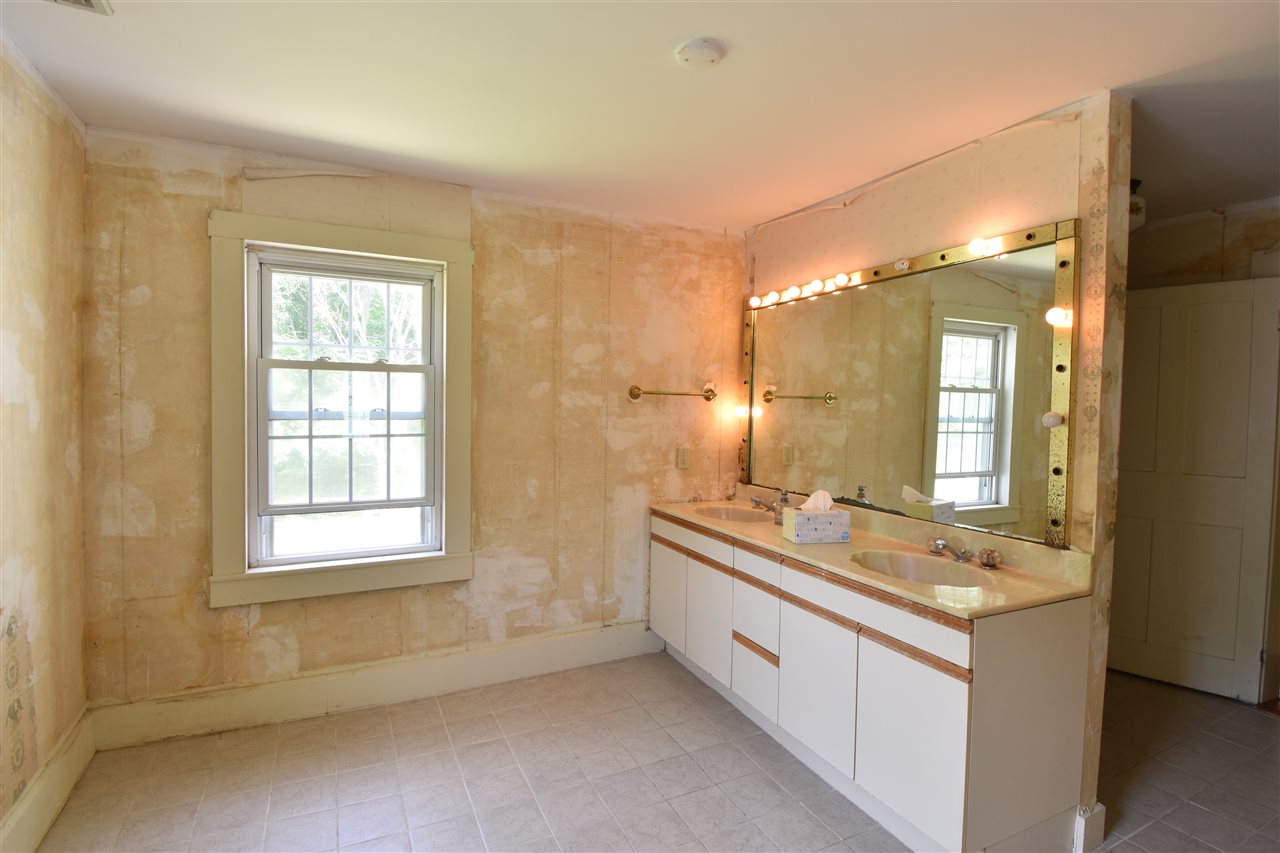 2 Tenney Road Pelham, NH 03076 - Photo 28 of 35