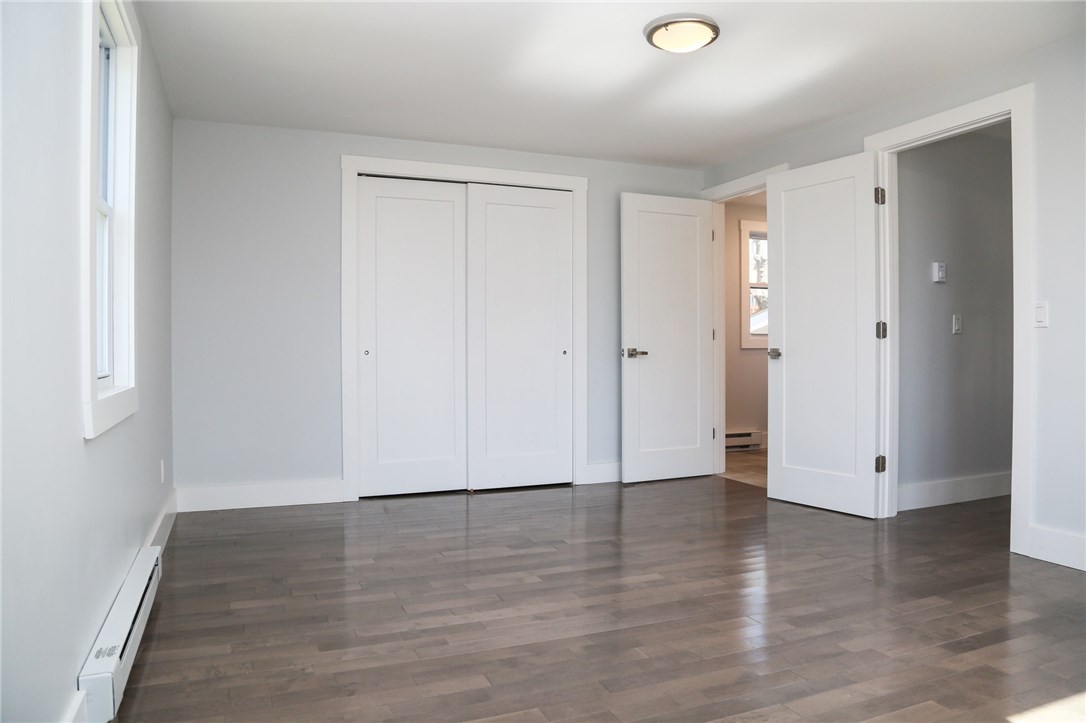 27 Conanicus Road Narragansett, RI 02882 - Photo 5 of 34