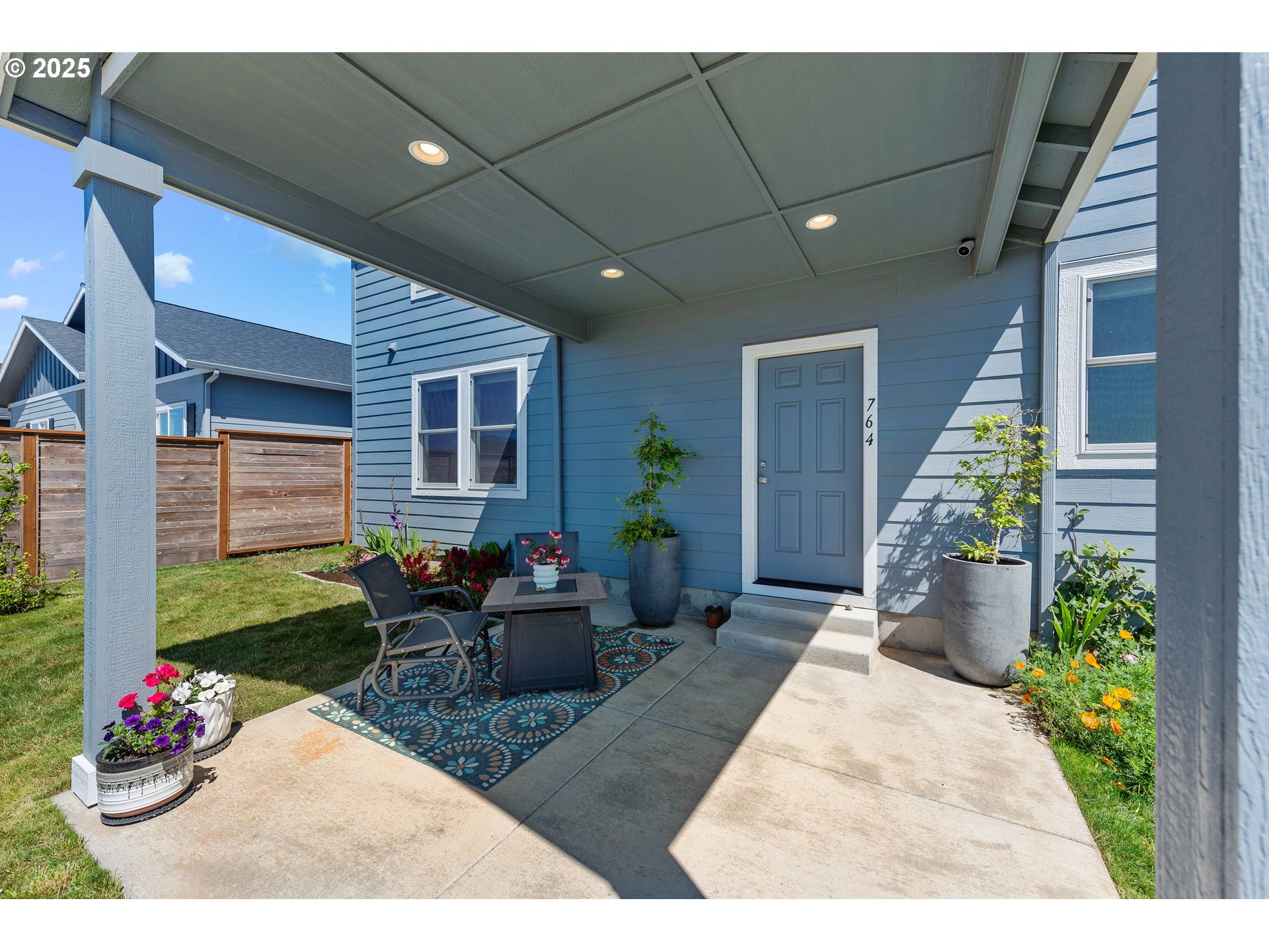 764 Seacrest Drive Bandon, OR 97411 - Photo 36 of 43 a front view of a house with garden