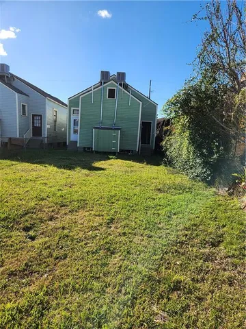 $1,150 | 1827 Touro Street, New Orleans, LA 70116