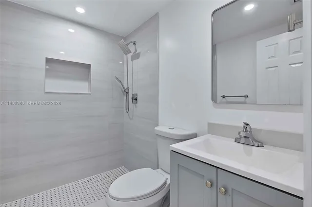 $2,750 | 524 Northeast 160th Terrace, Miami, FL 33162