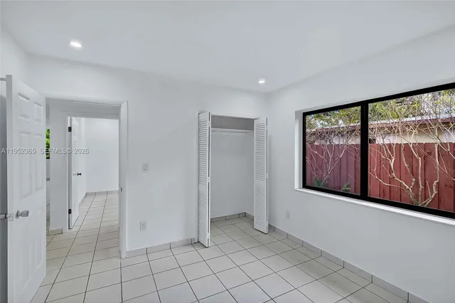 $2,750 | 524 Northeast 160th Terrace, Miami, FL 33162