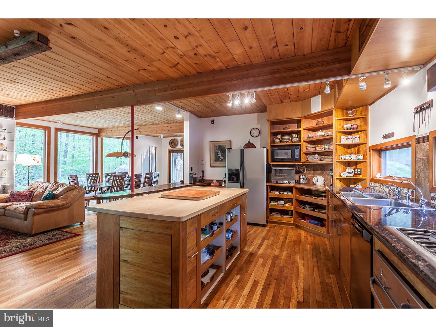 1378 Cobbler Road Quakertown, PA 18951 - Photo 7 of 24 Gallery Image 7