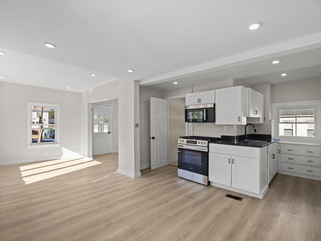 6 Solferino Street Worcester, MA 01604 - Photo 9 of 41 Gallery Image 9