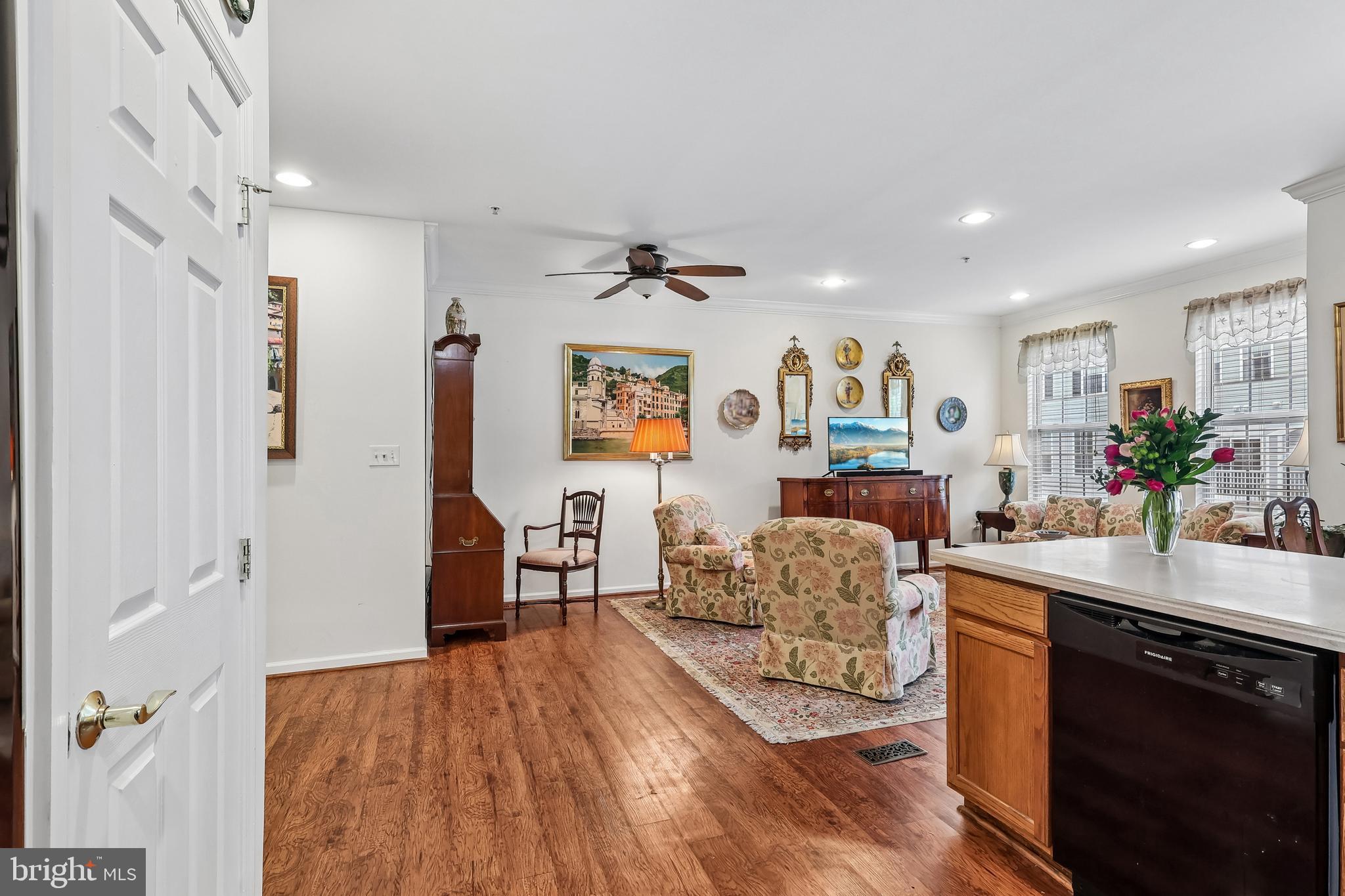 340 Lisa Way Riverton, NJ 08077 - Photo 16 of 44